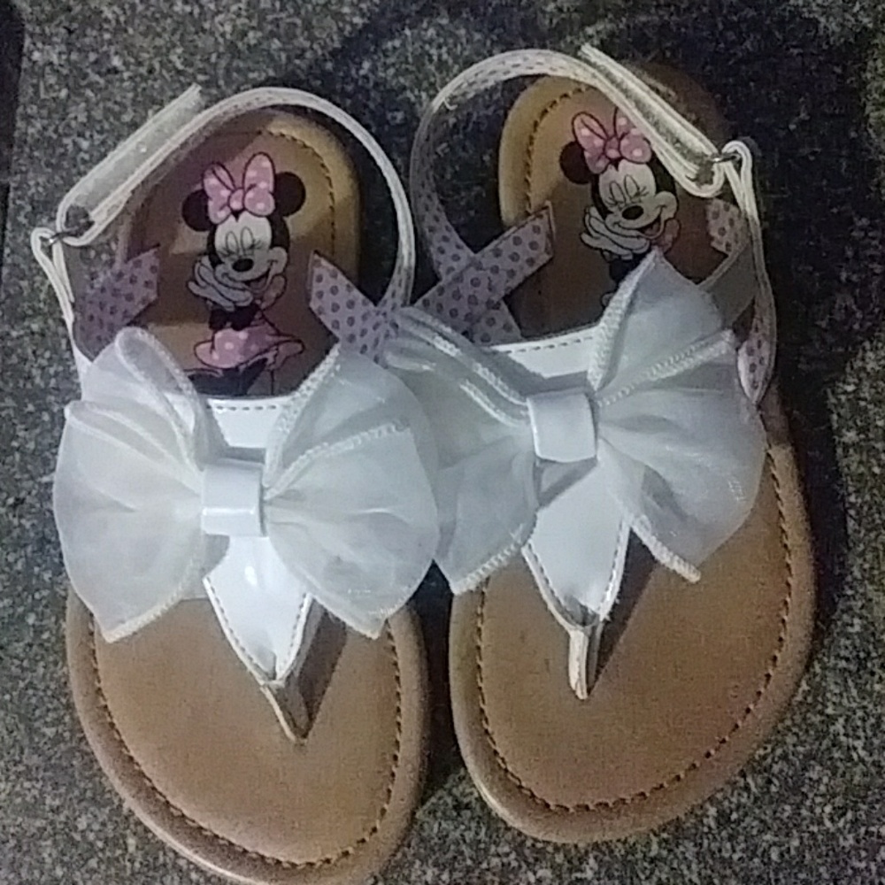 Toddler sandals w bow size 7